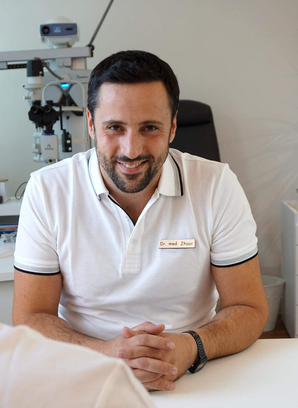 Dr. med. Ahmad Zhour, Facharzt für Augenheilkunde